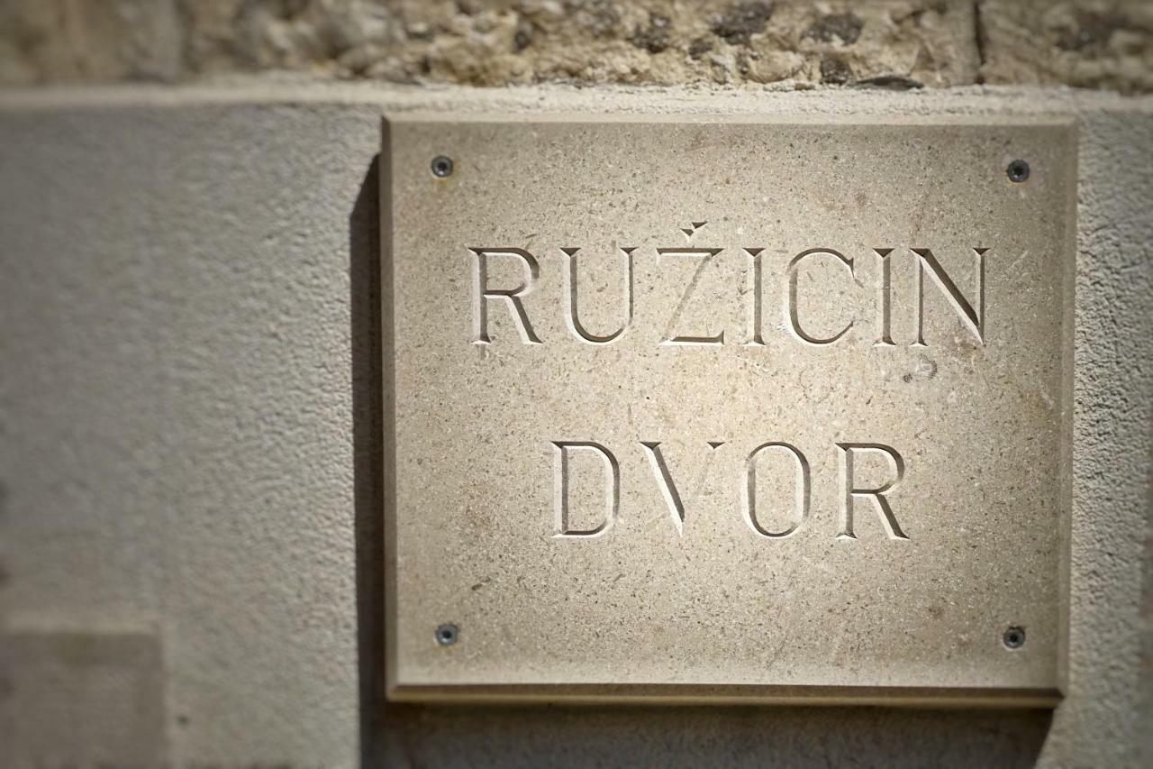 Ruzicin Dvor Apartment Povlja  Exterior photo